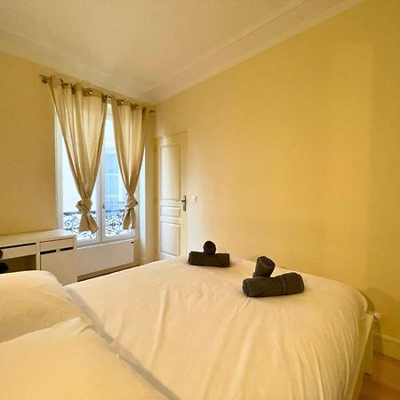 Chambre Lit Double Et Salon Avec Canape-Lit A 10 Minutes Des Champs Elysees Παρίσι Εξωτερικό φωτογραφία